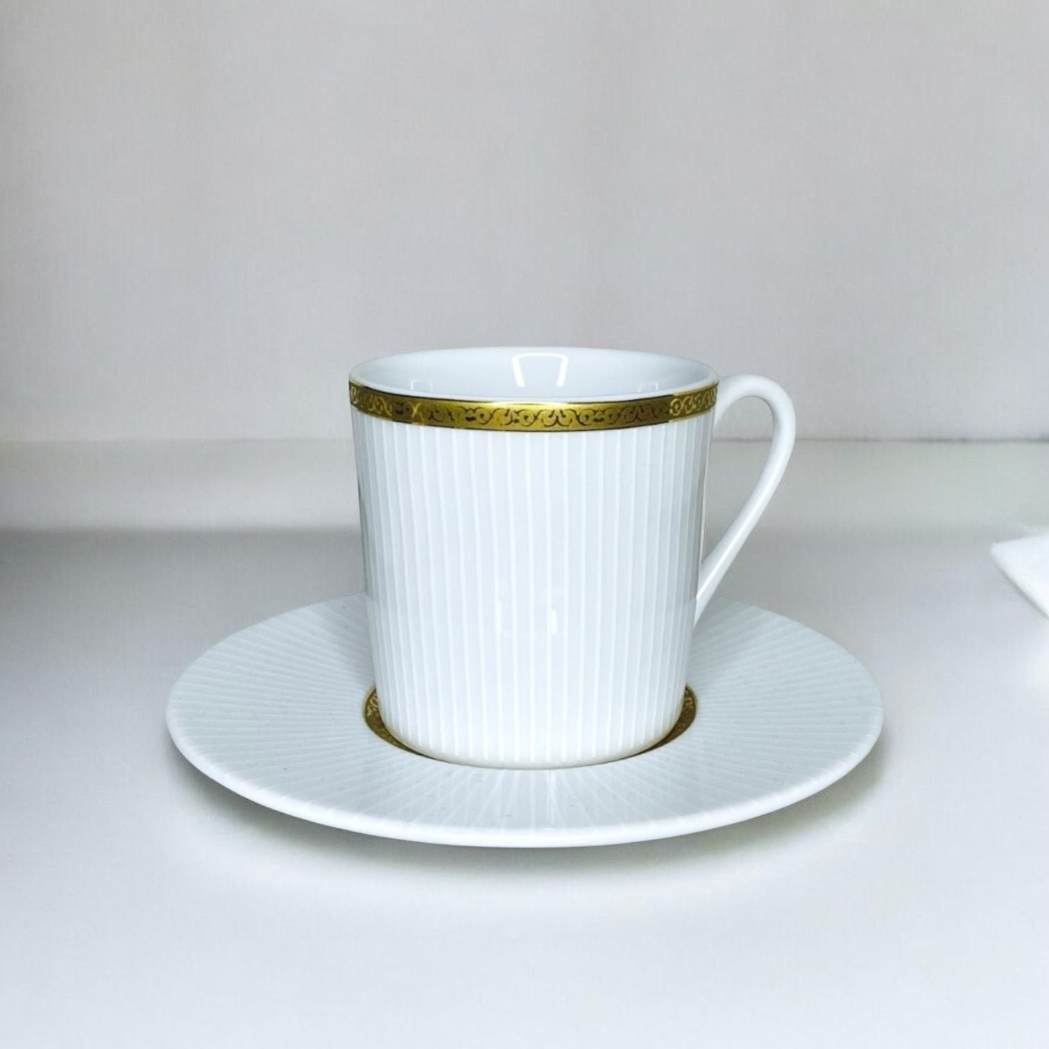 Mocca Tassen mit Untertasse 12cl